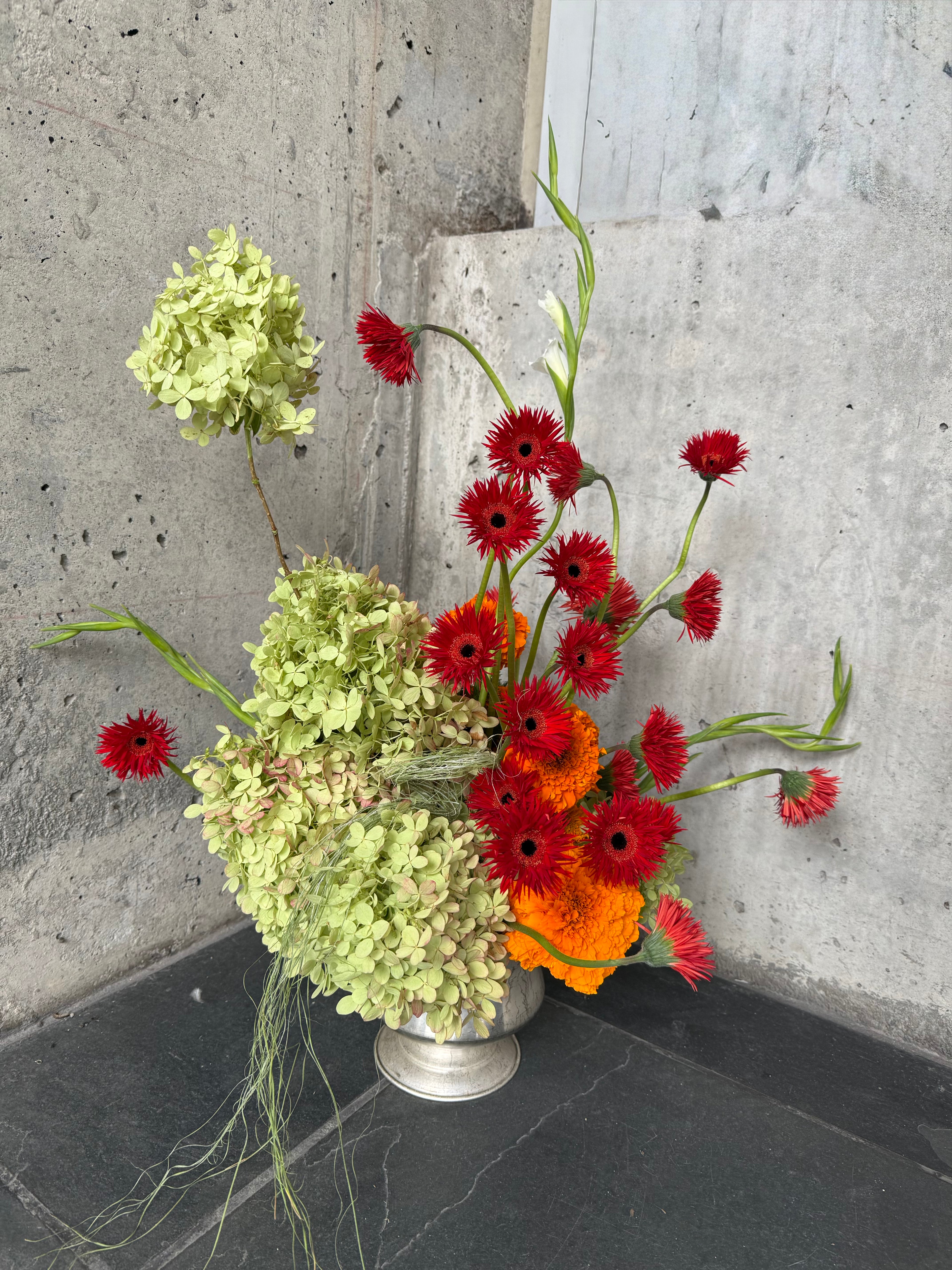 ARRANGEMENT